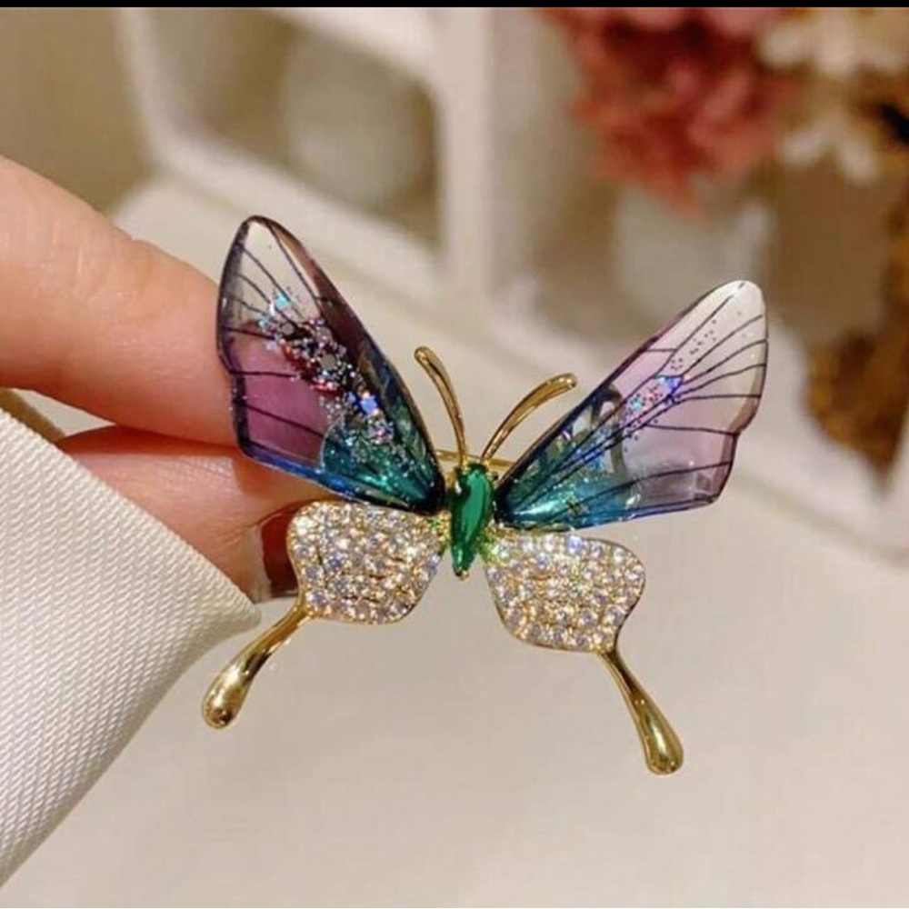 Elegant Butterfly Brooch with Multicolor Wings